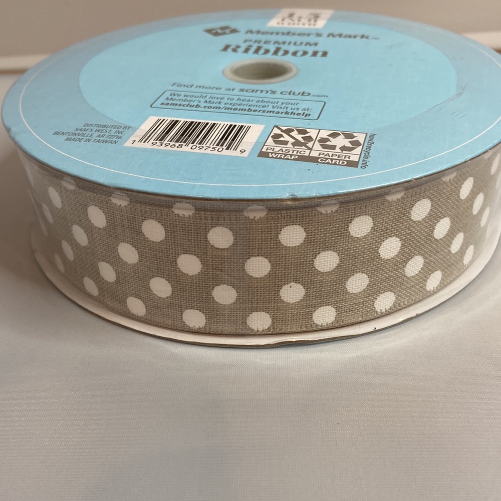 50 Yards Members Mark Tan & White Dot Wired Ribbon - Picture 3 of 3